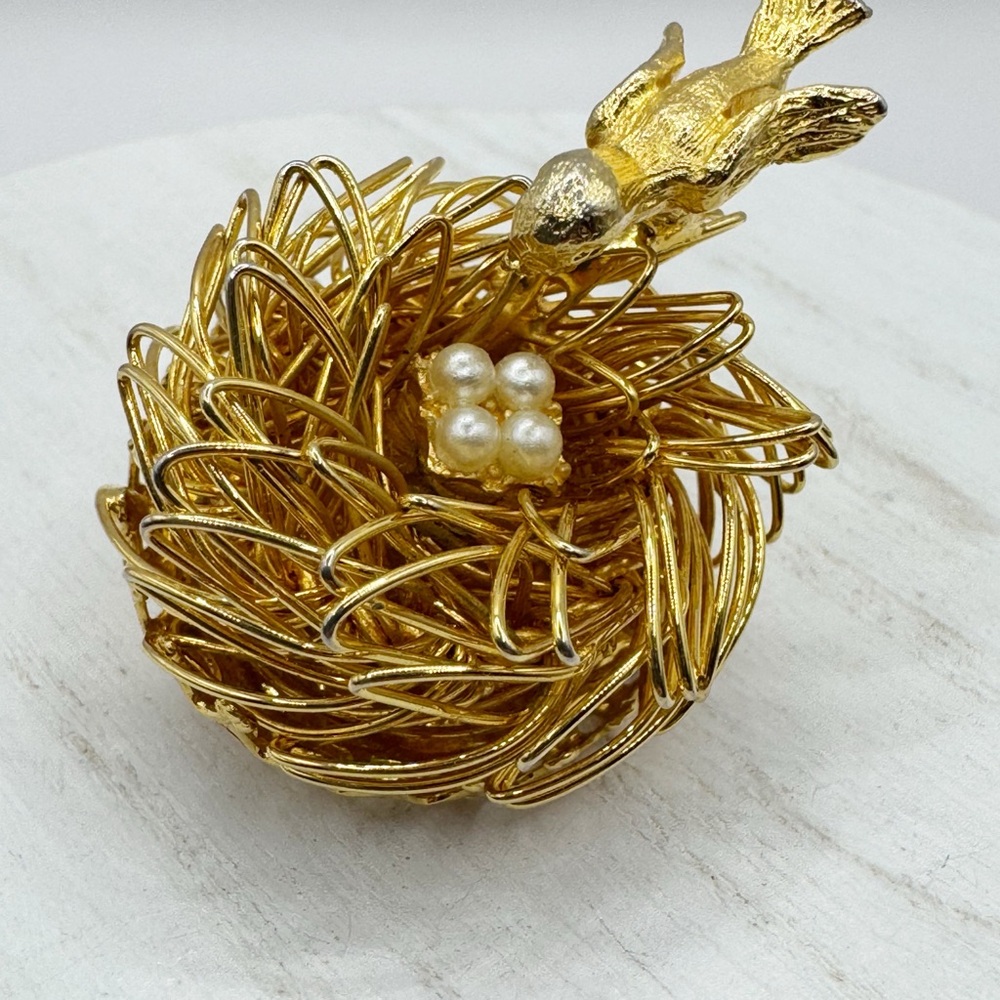Gold Bird Nest Brooch pin with Pearls for eggs
